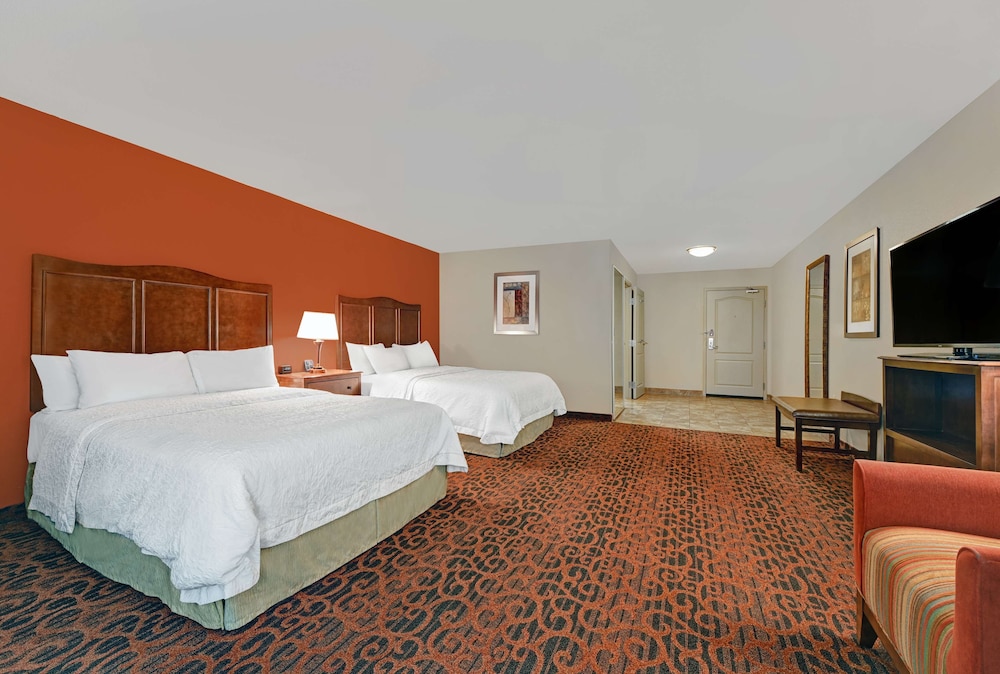 Hampton Inn Deming 17/47