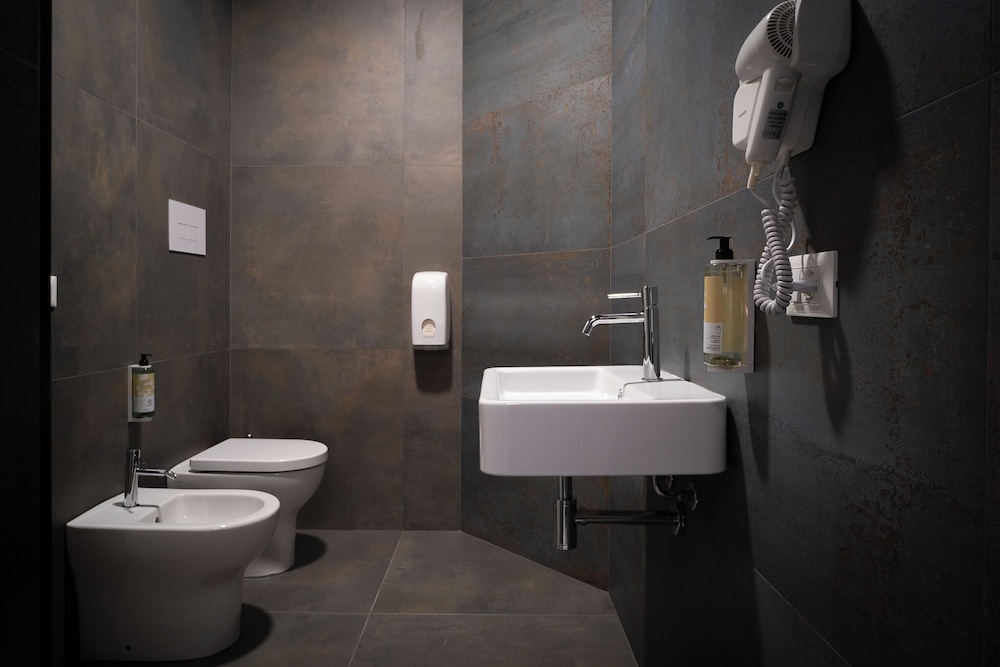Hostelo Luxury Hostel 59/64
