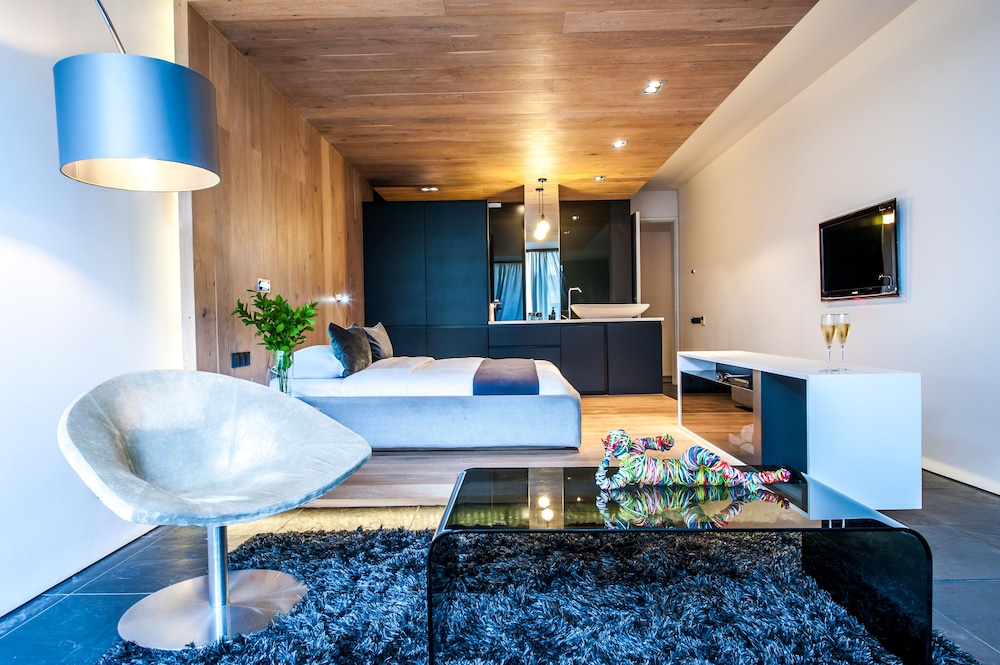 Pod Camps Bay 52/70