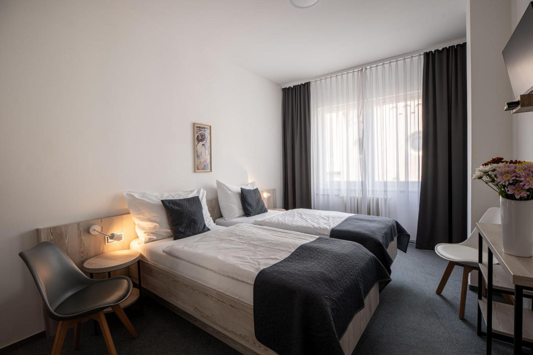 Hotel Metropol CB 25/58