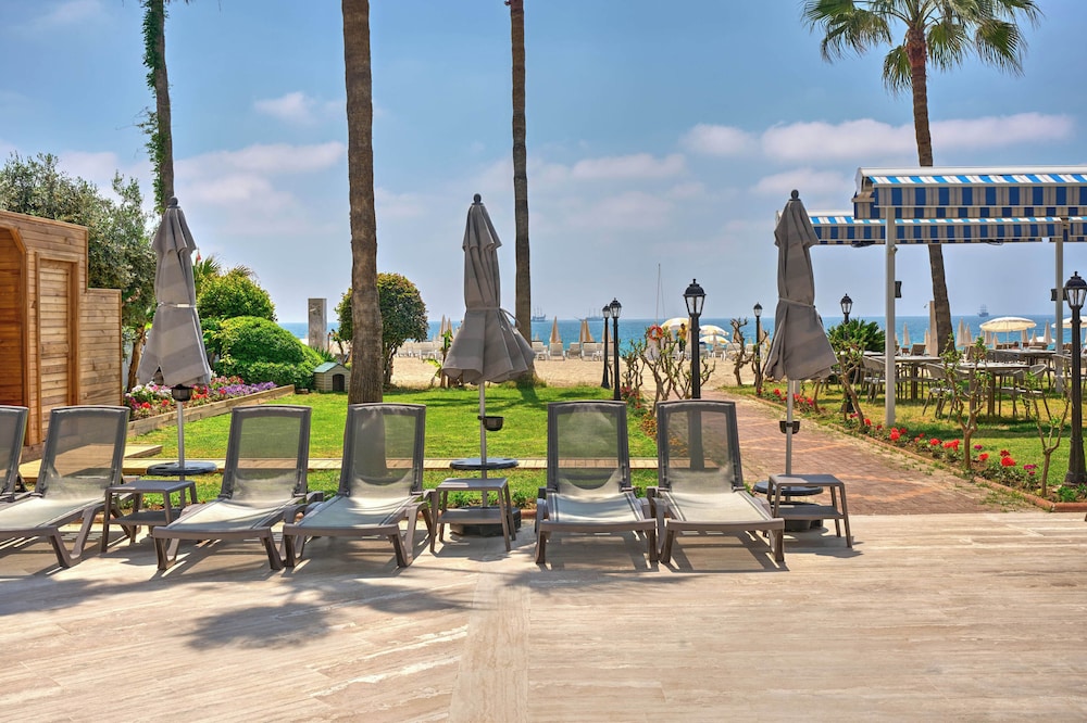 Elysee Beach Hotel 39/50