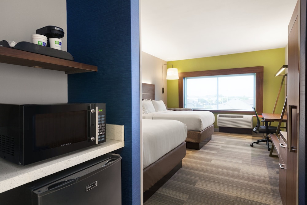 Holiday Inn Express And Suites Edinburg Mcallen Area 20/51