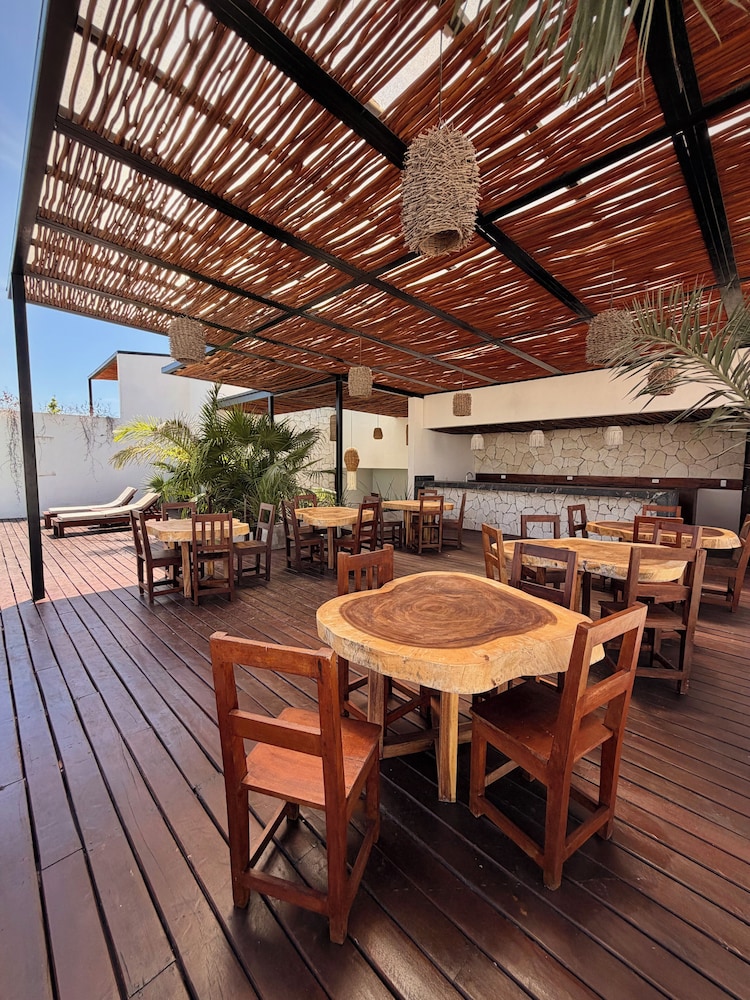 Ah Xok Suites 36/50