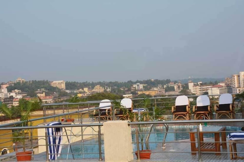 Boshan Hotels 47/50
