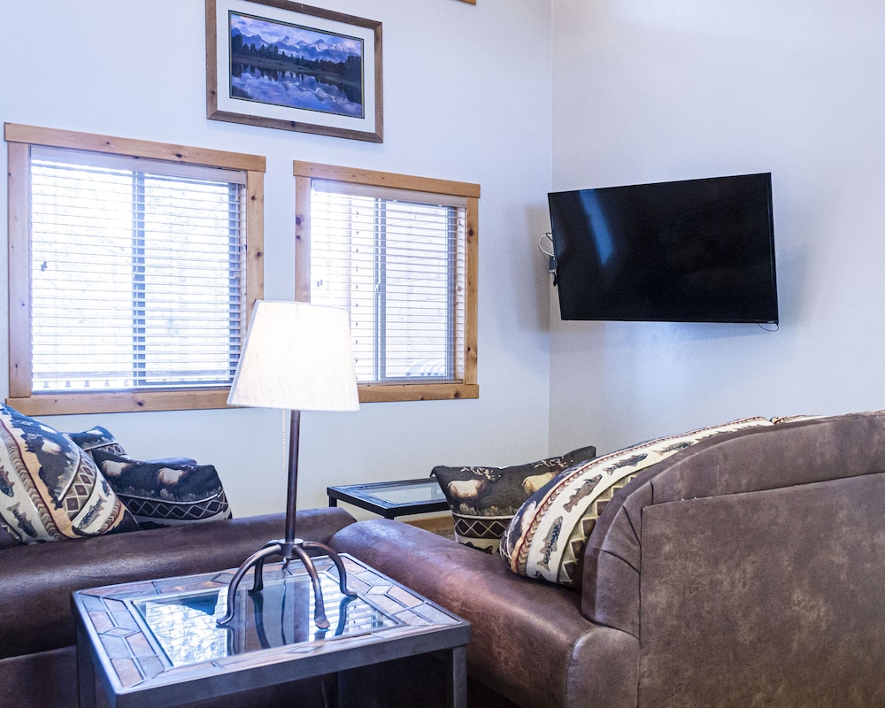 Sawtelle Mountain Resort 30/36