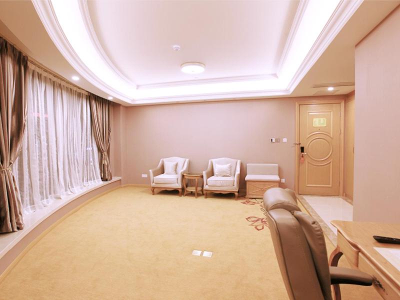Vienna International Hotel Shanghai Songjiang Development Zone Sports Center Metro Station 11/17