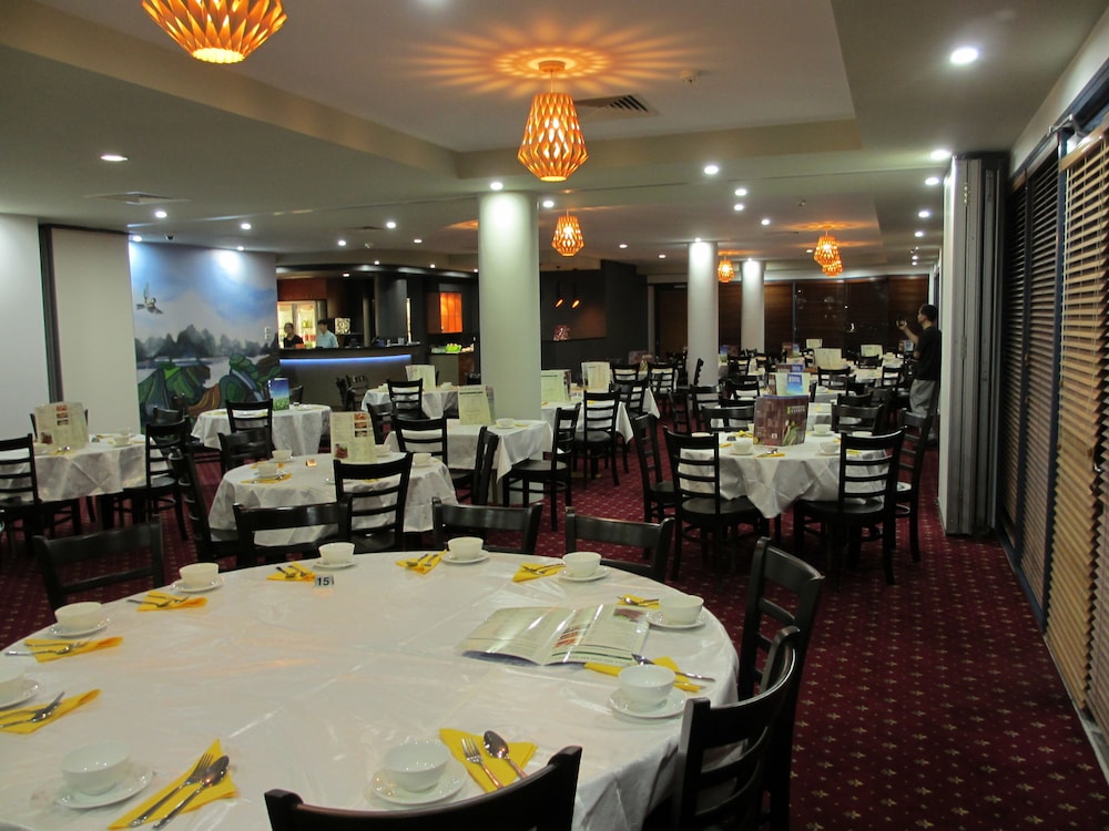 Springwood Tower Apartment Hotel 48/63