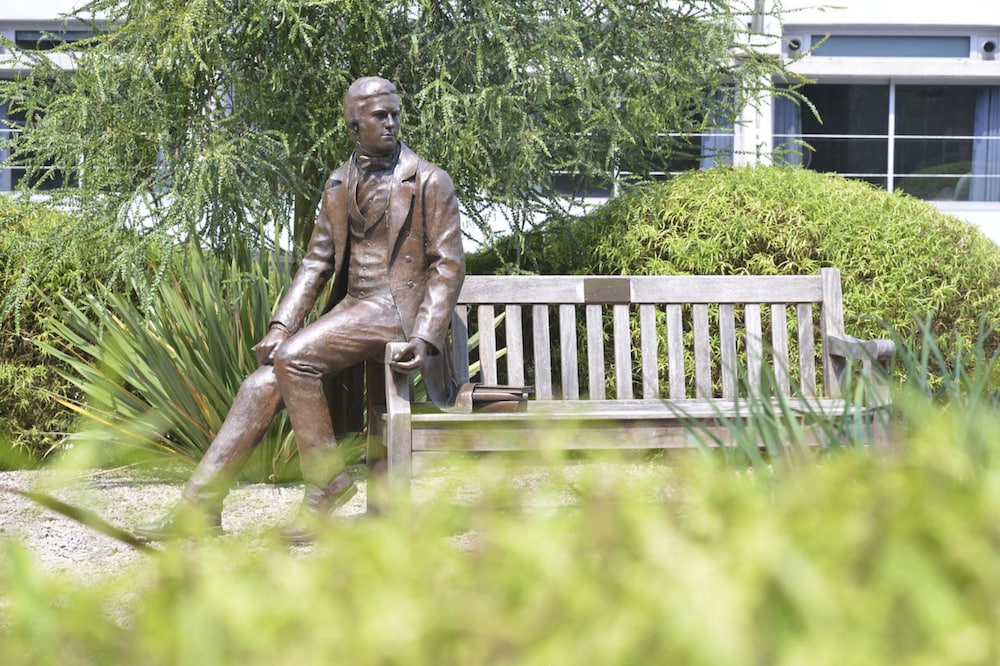 Christ S College Cambridge 49/58