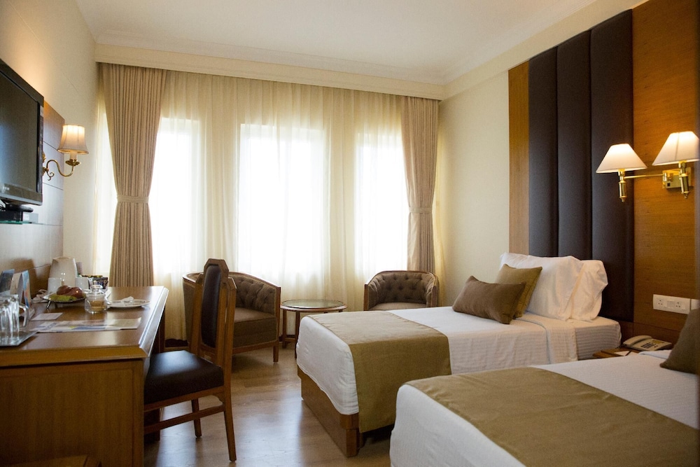 Peerless Inn Kolkata 34/72