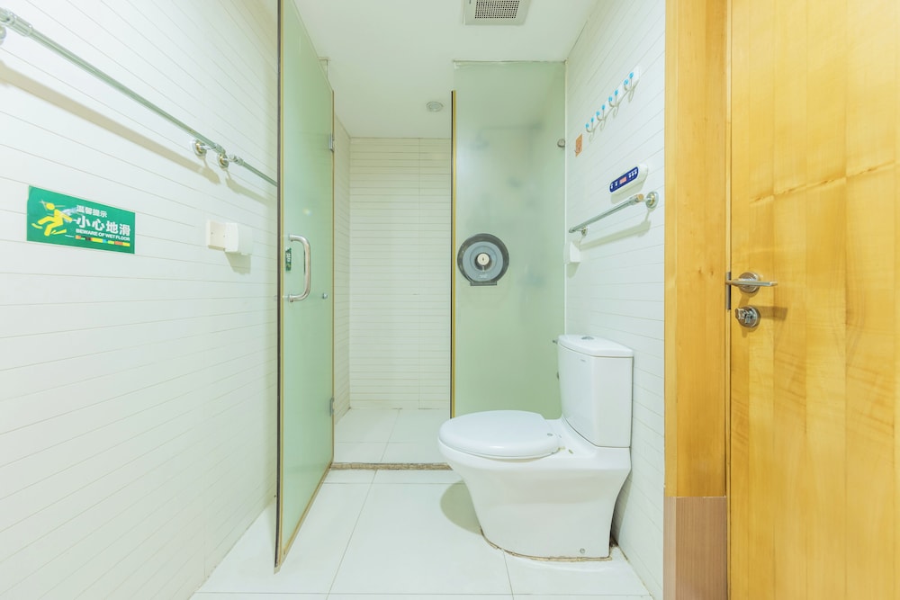 Private-Enjoyed Home ApartHotel - R&amp;F Stanley Apartment 46/50