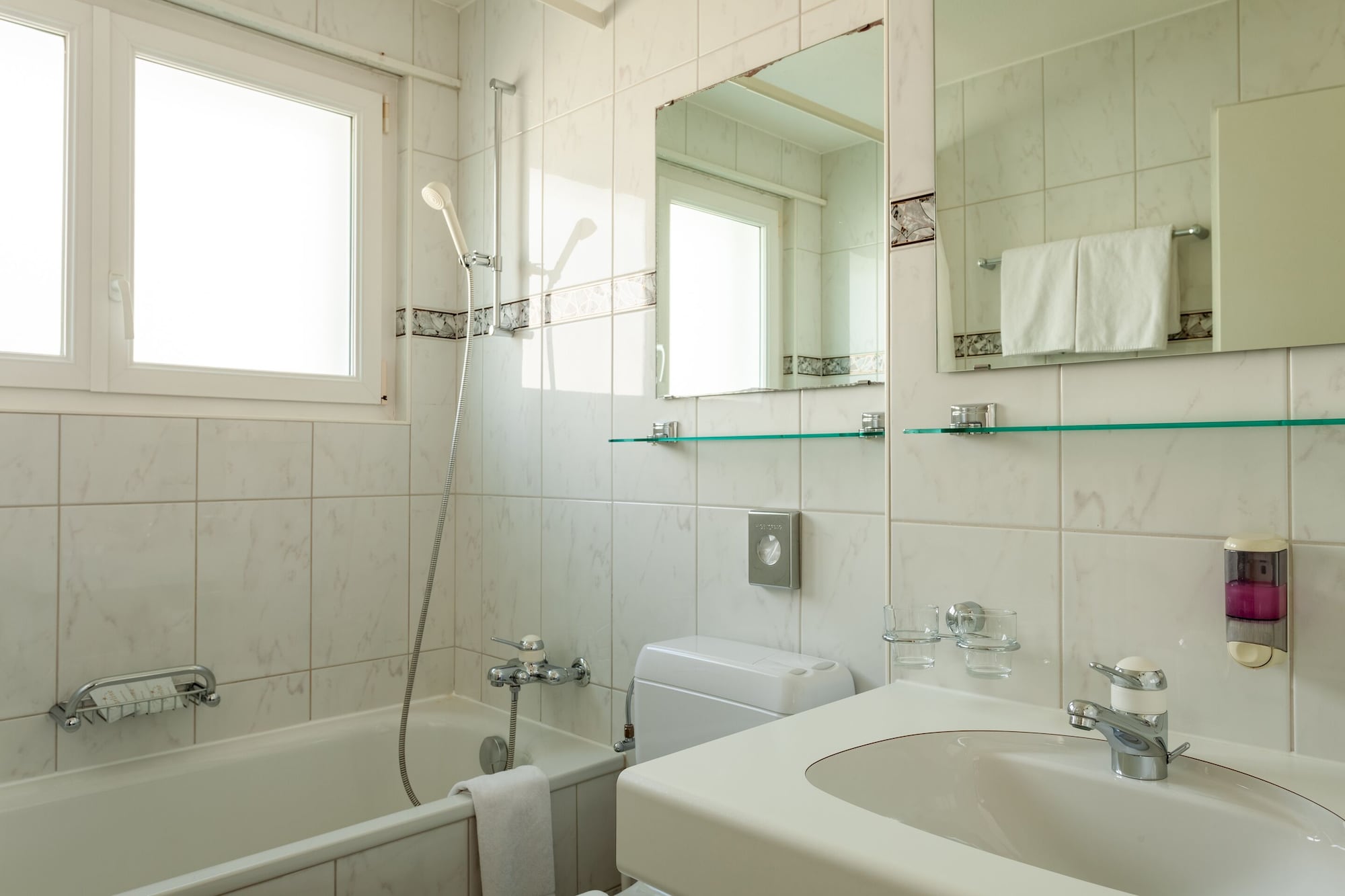 غرفة عائلية بسرير مزدوج، Hotel Jaegerhof 5/7