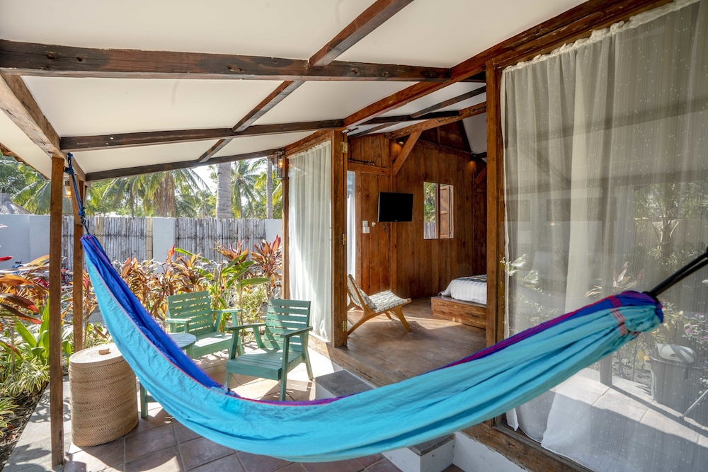 Coconut Garden Resort 24/50
