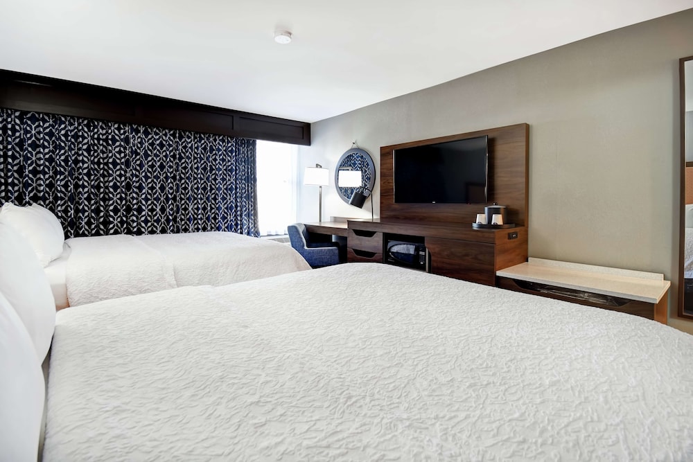 Hampton Inn I-75 Lexington Hamburg Area 11/35