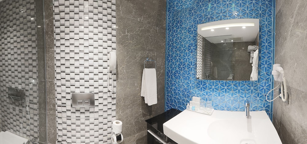 Hotel Arcadia Blue Istanbul 40/42