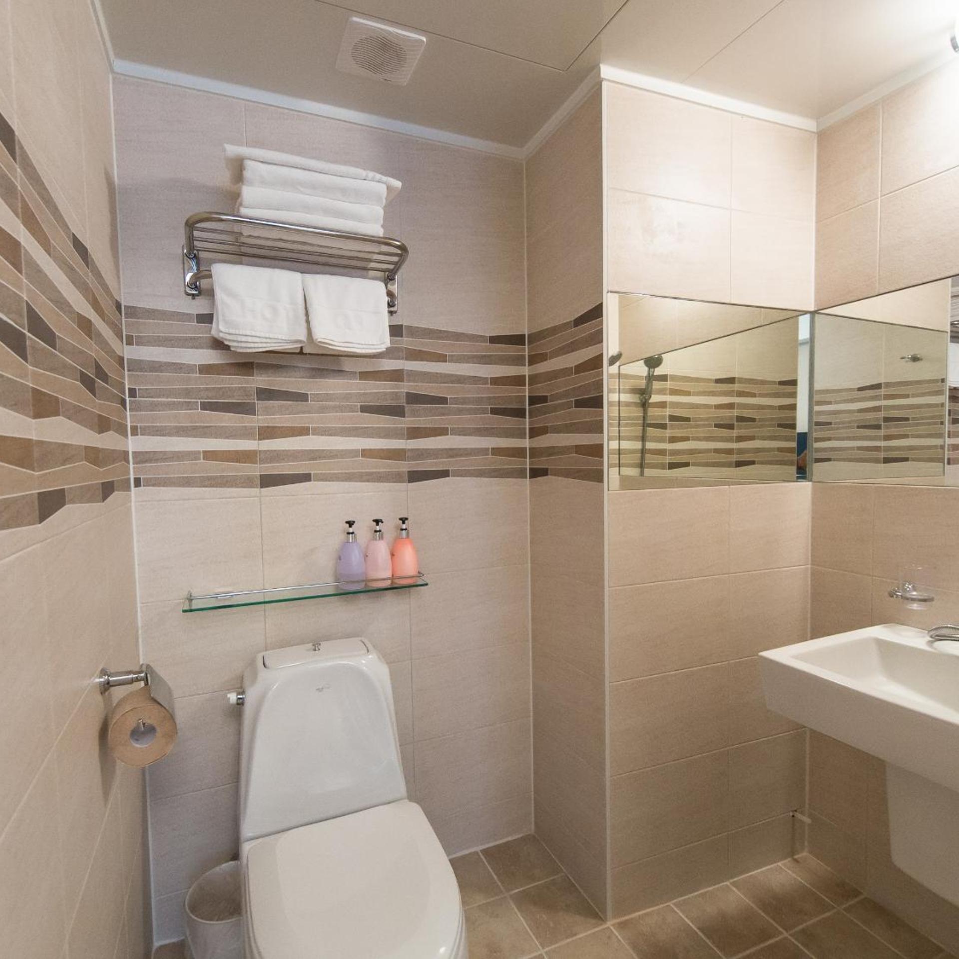 Room, Triple, HOTEL QB SEOUL DONGDAEMUN 4/4