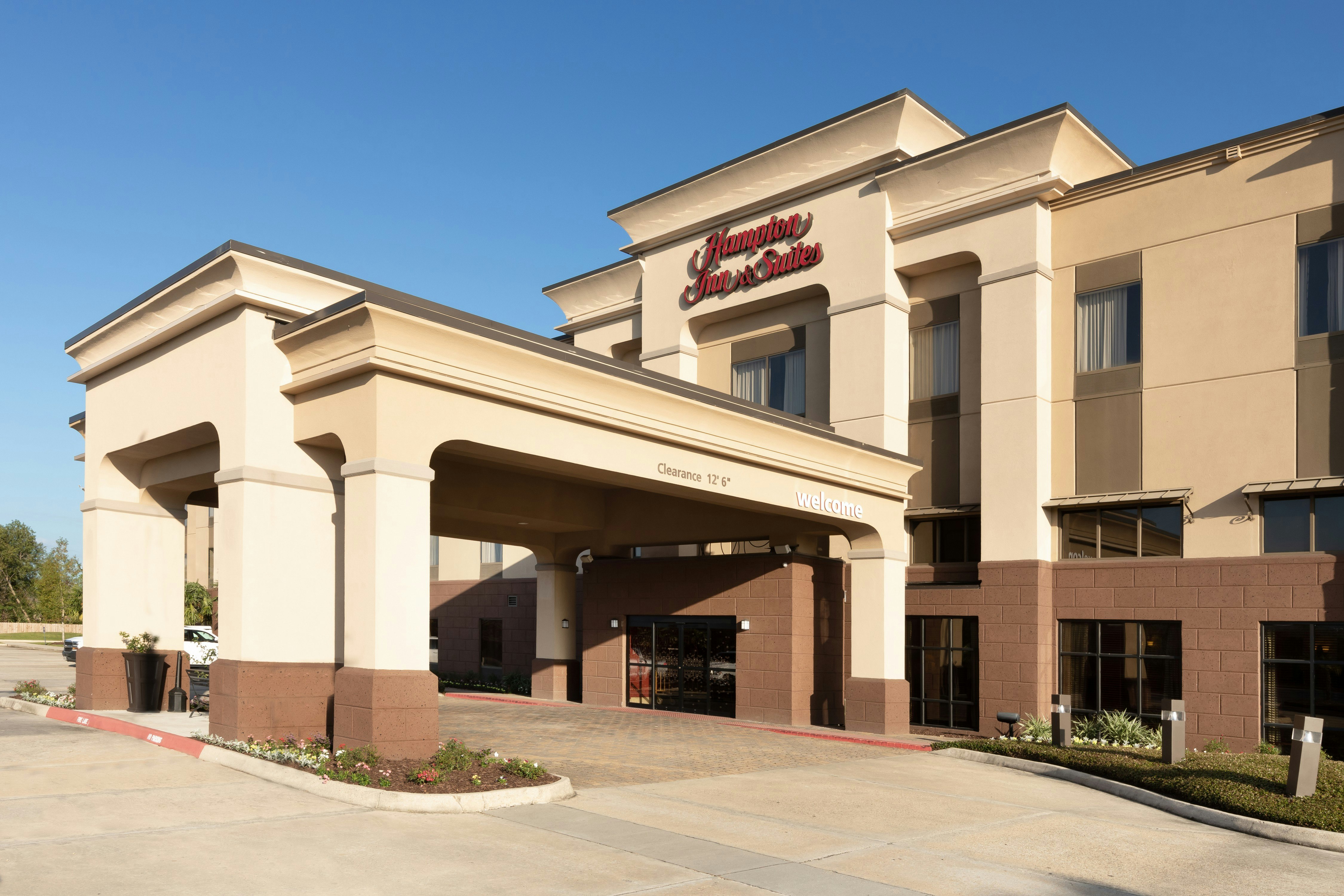 Hampton Inn and Suites Baton Rouge I 10 East 52/56