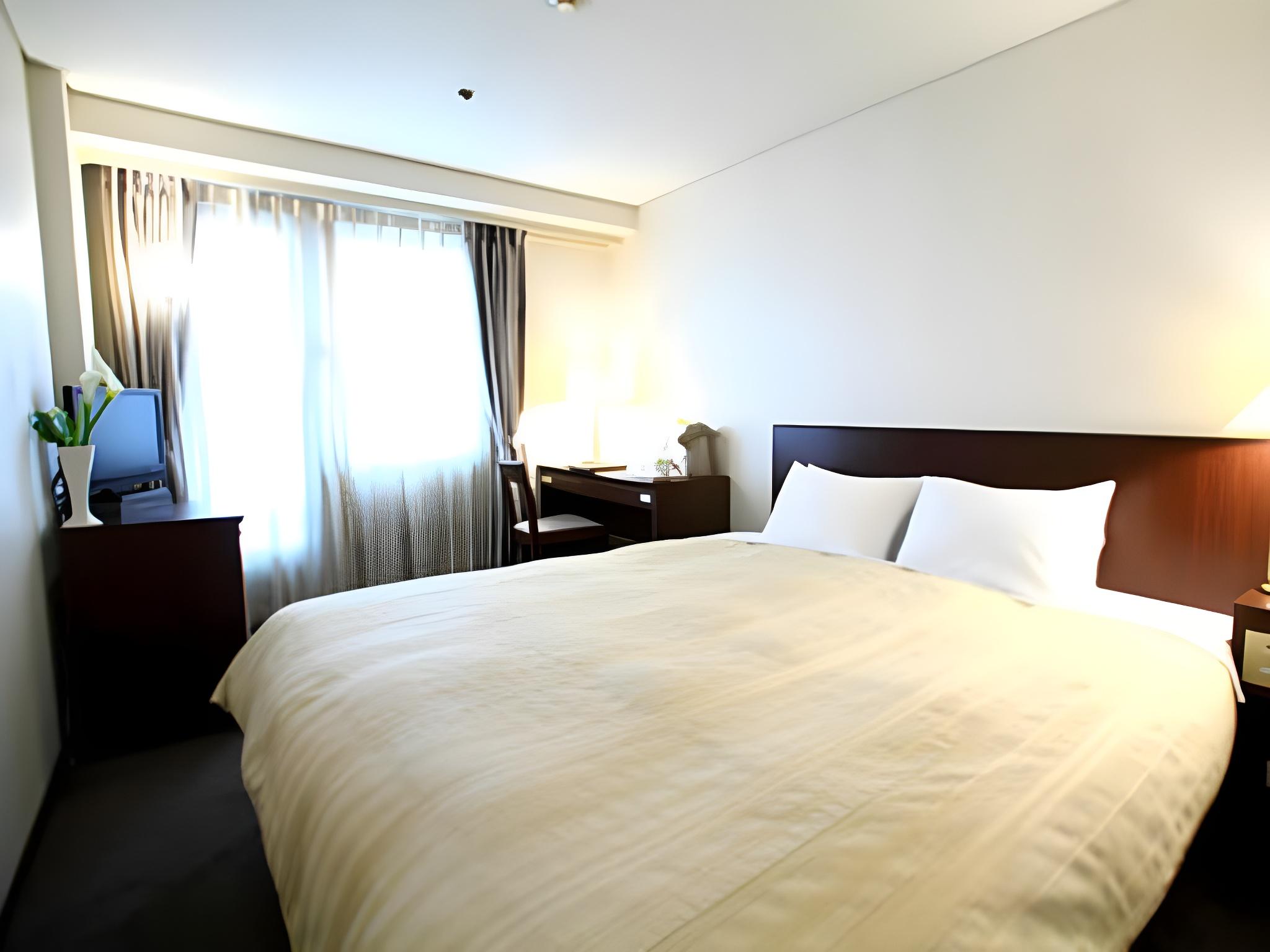 Semi Room, Semi Double Bed, Small