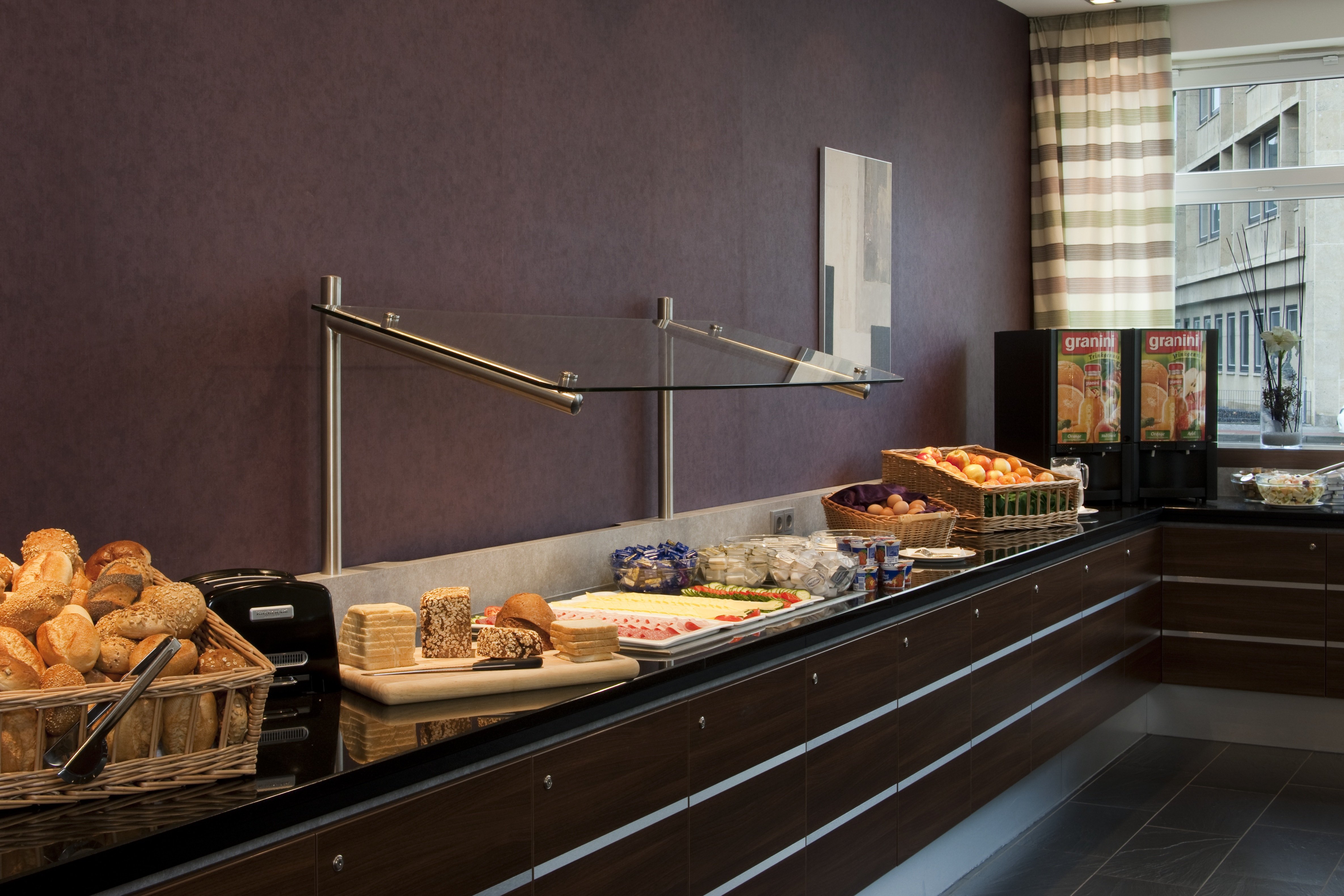 Holiday Inn Express Guetersloh 12/25