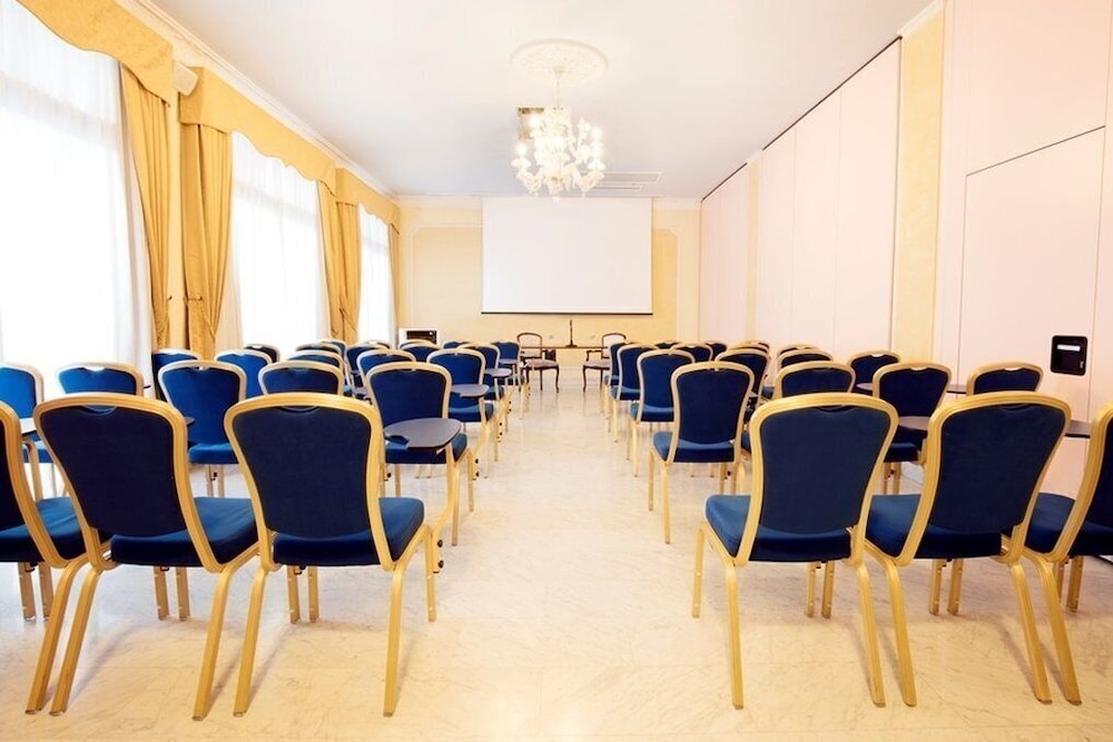 Grand Hotel President Olbia 58/68