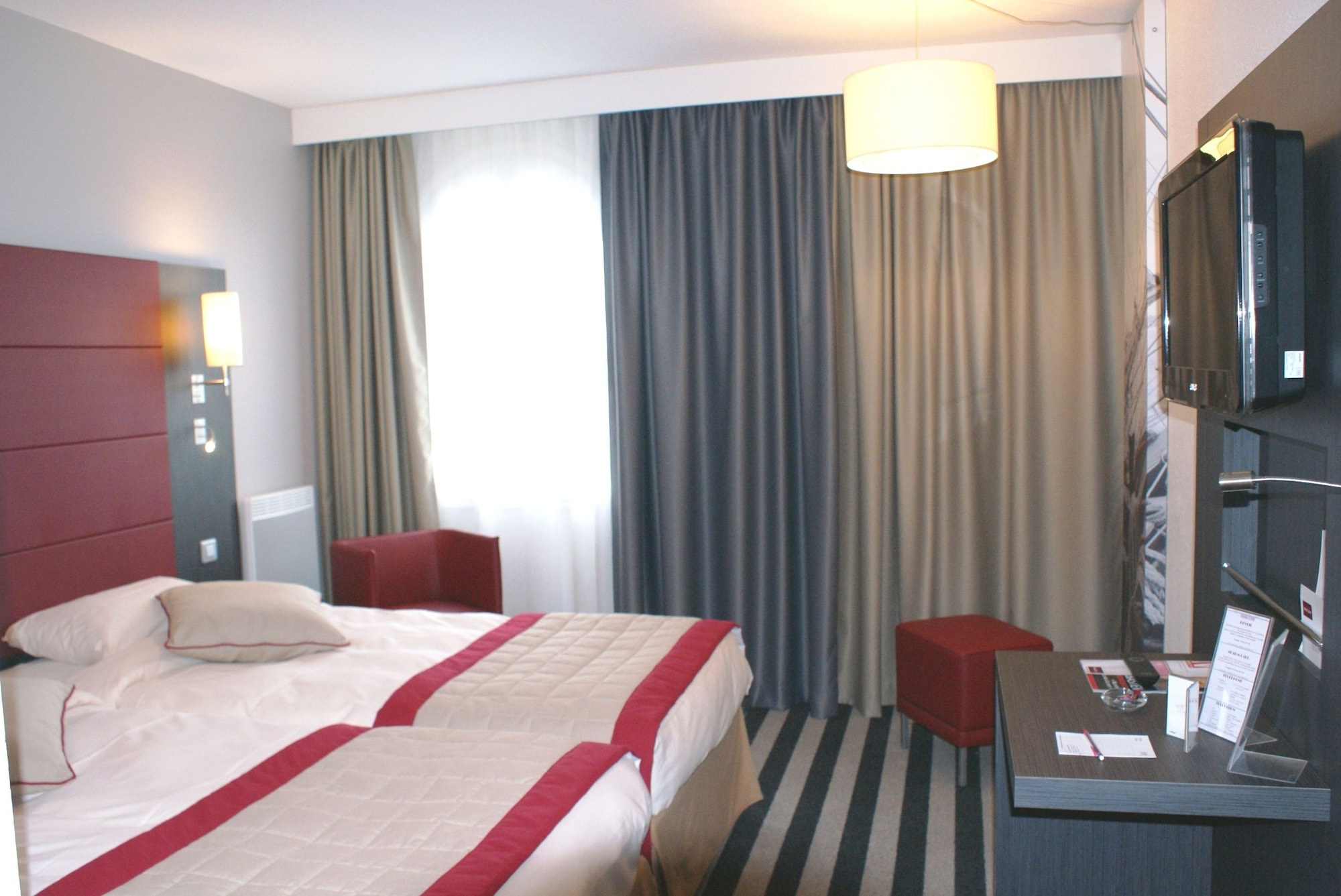 غرفة كلاسيكية بسرير مزدوج، MERCURE HONFLEUR 6/10