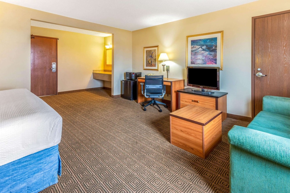 La Quinta Inn & Suites by Wyndham Las Cruces Organ Mountain 34/49