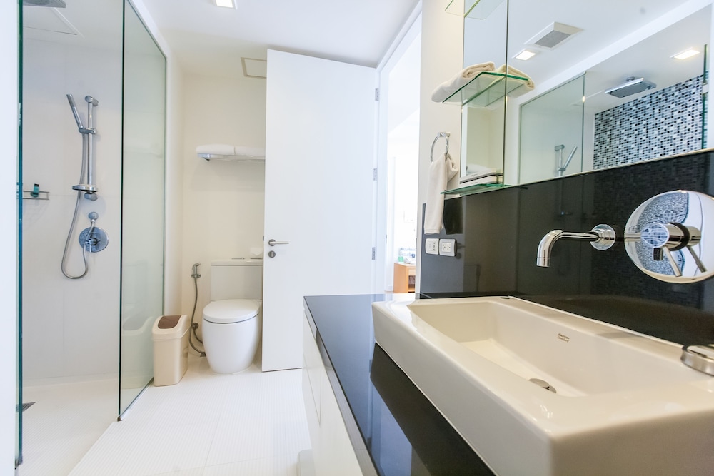 Oakwood Residence Sukhumvit 24 Bangkok 11/26