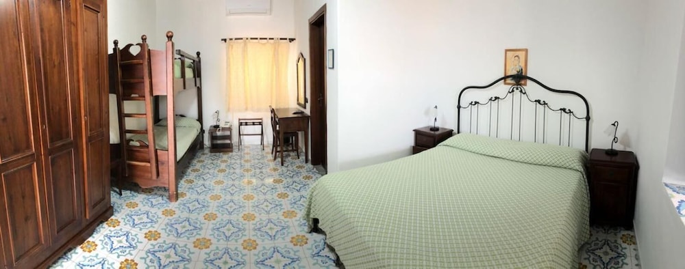 Villaggio Stromboli 18/50