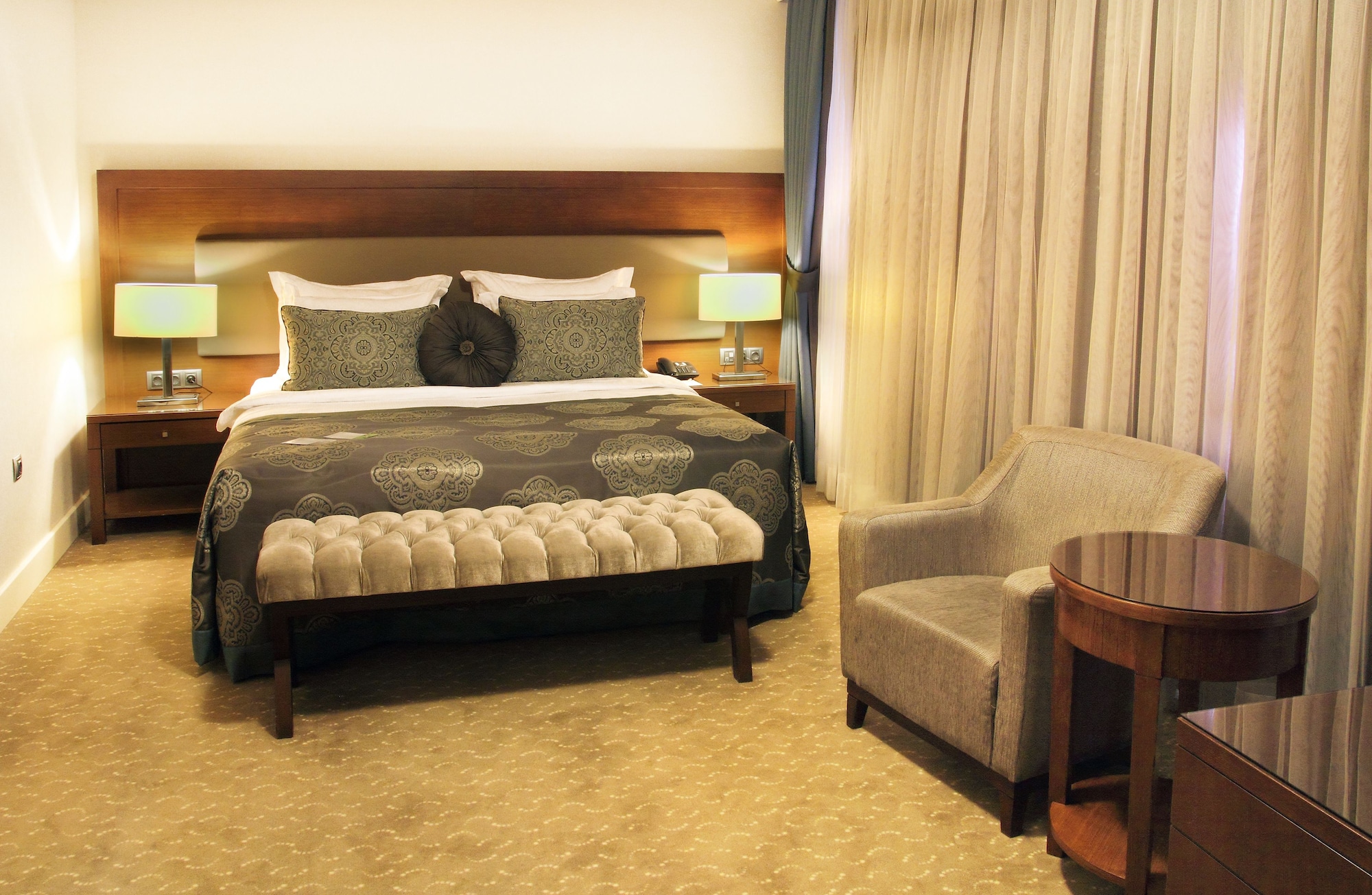 Suite, King Bed