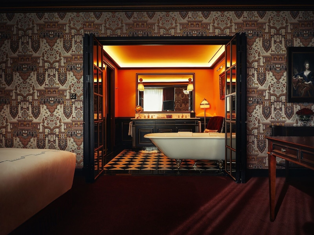 غرفة جونيور بسرير فردي بإطلالة على المدينة، L'Escape, a Luxury Collection Hotel, Seoul Myeongdong 3/7