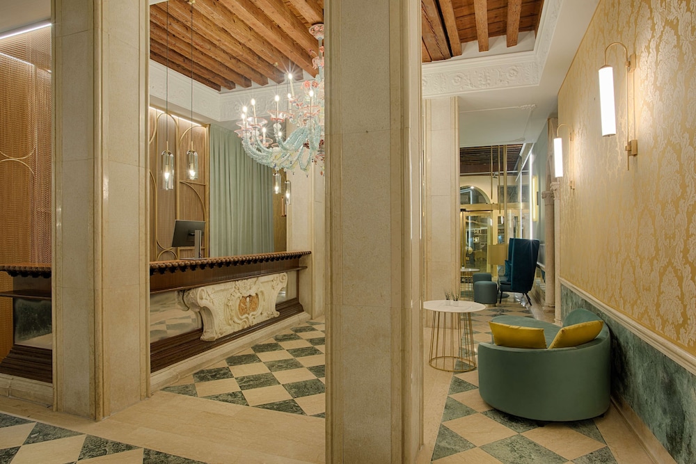 NH Venezia Santa Lucia 20/50