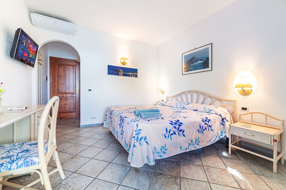 Punta Chiarito Resort 7/67