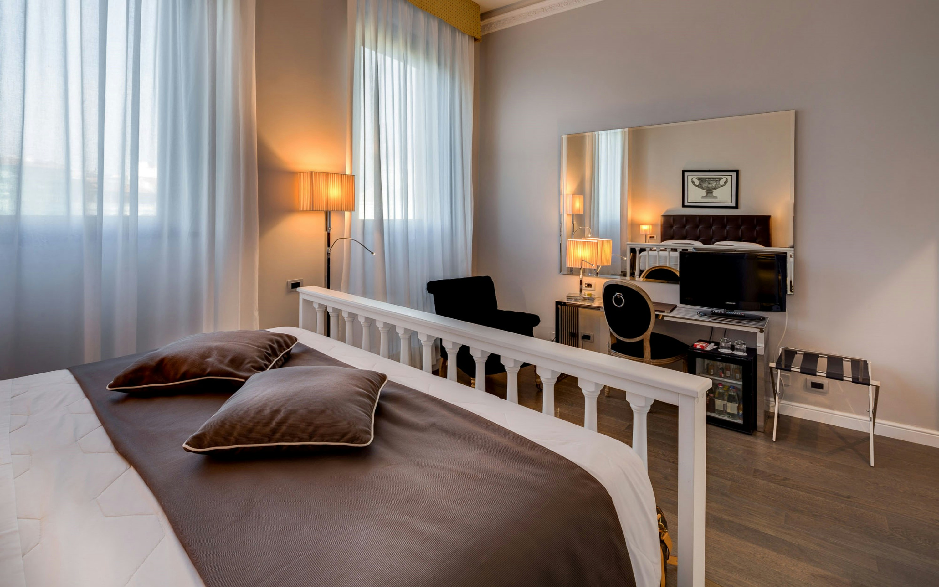 Roma Hotel 24/89