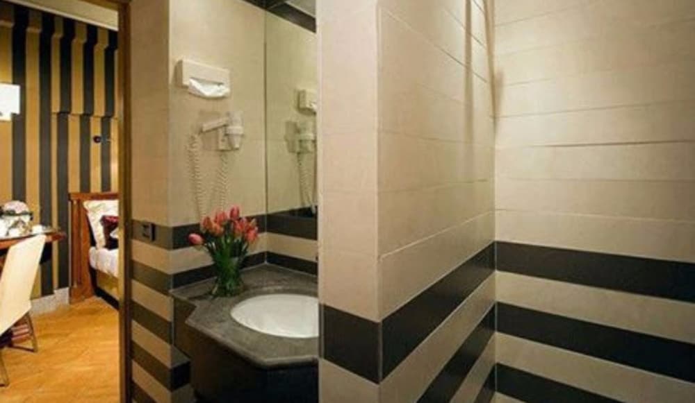 Club, Junior Suite, Double and Twin Beds, Separate Building