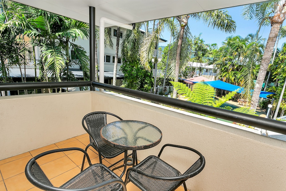 Cairns Reef Apartments Motel 11/71
