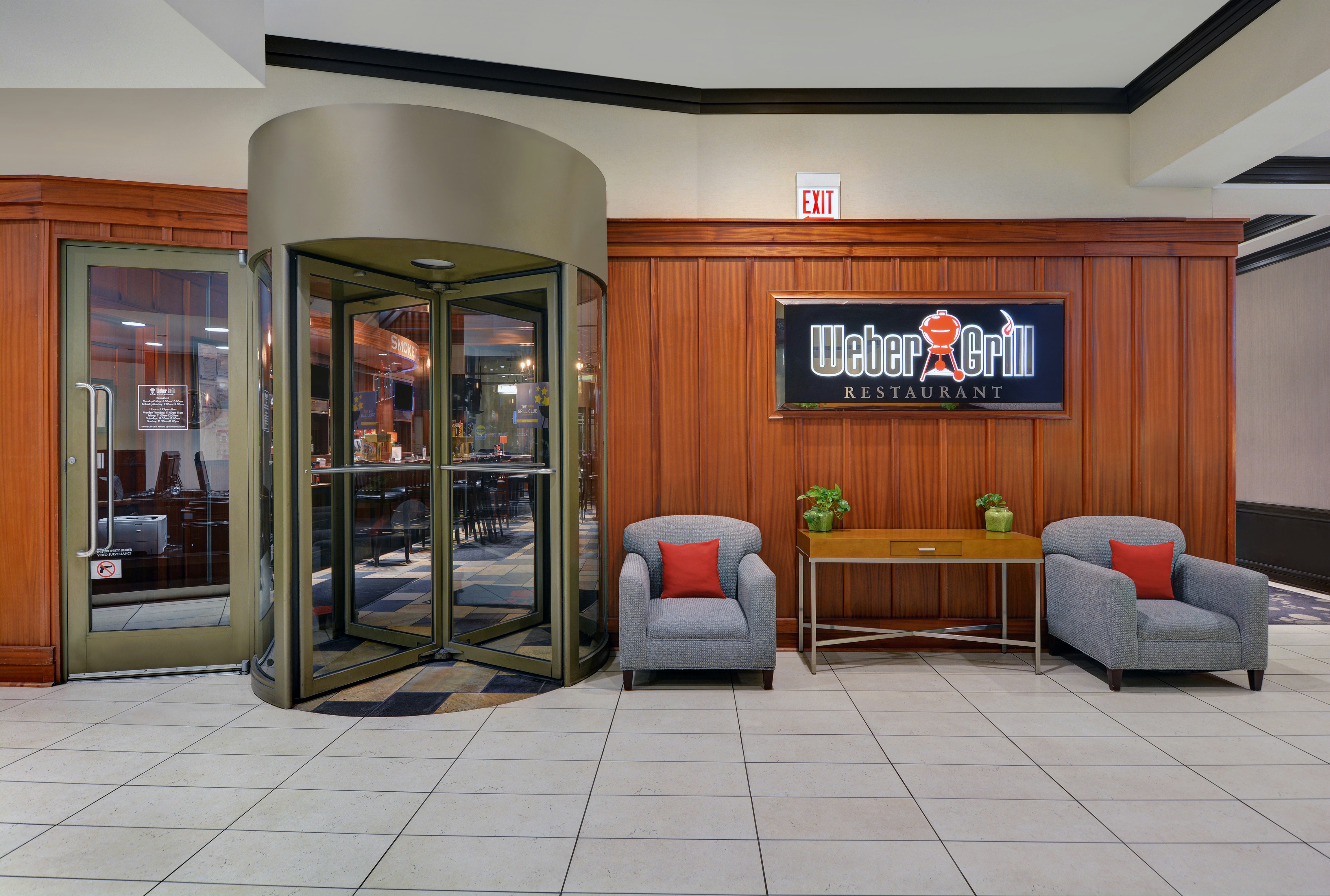 Hilton Garden Inn Chicago Downtown/Magnificent Mile 14/70