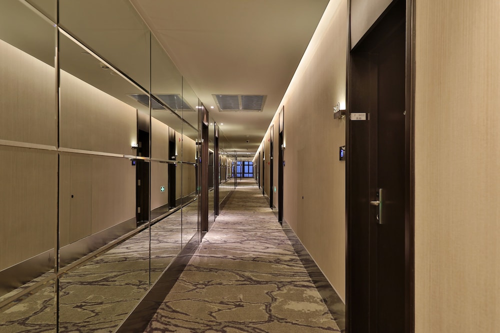 Orange Hotel Select (Shanghai Pudong Airport Hotel) 26/31