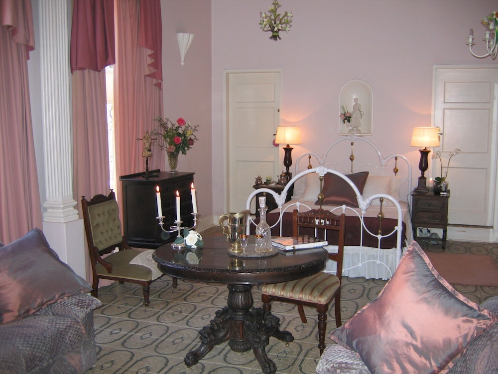 Villa Victoria Executive Guest House 13/26