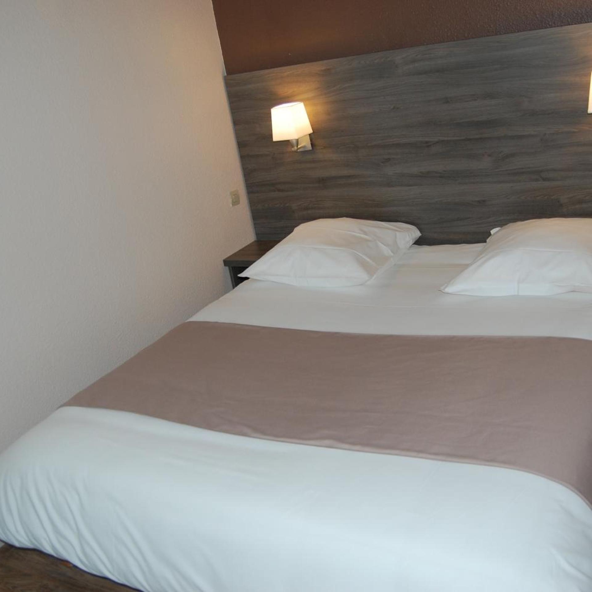 HOTEL DES PORTES DE MEUSE 6/38