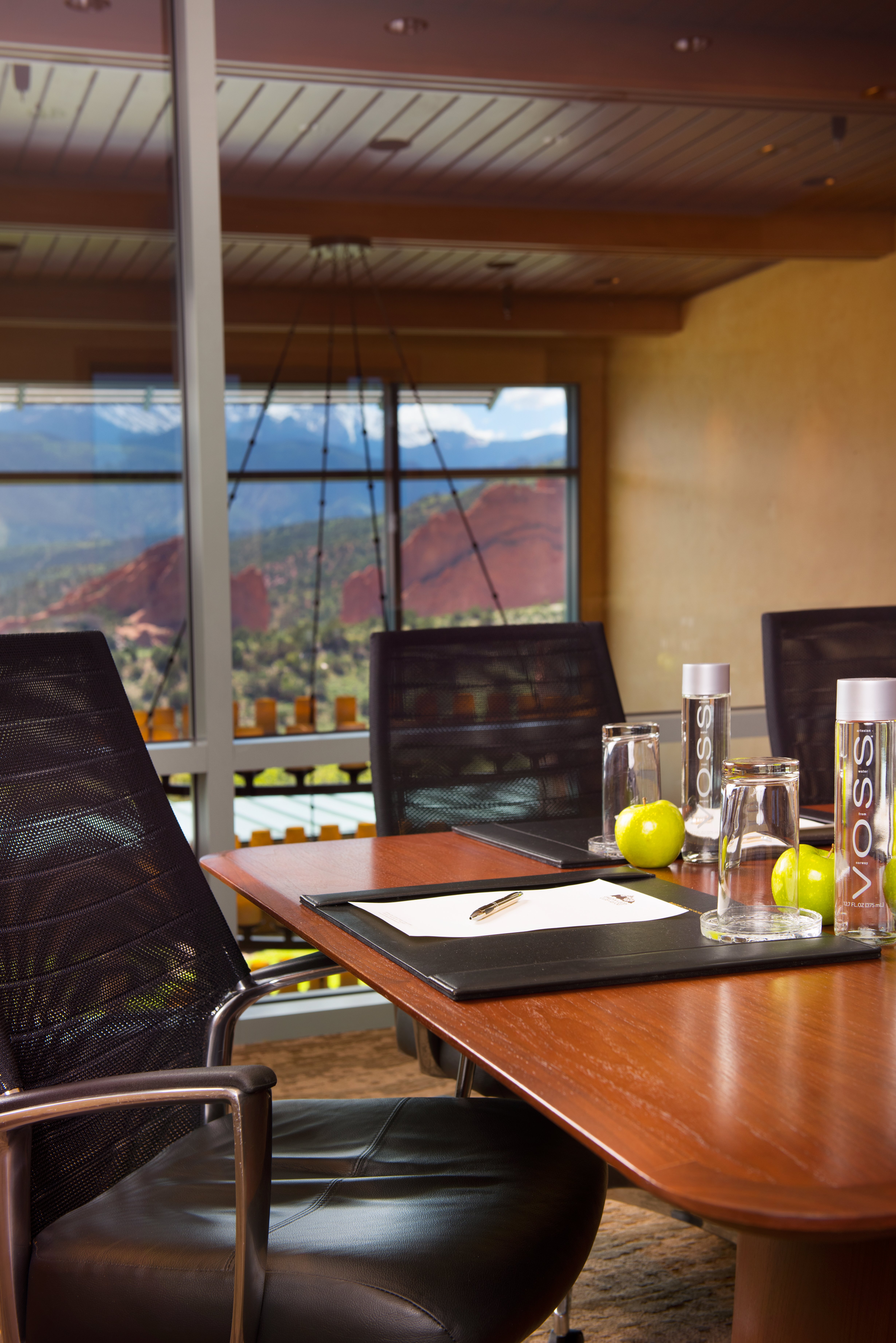 Garden Of The Gods Club And Resort 68/83