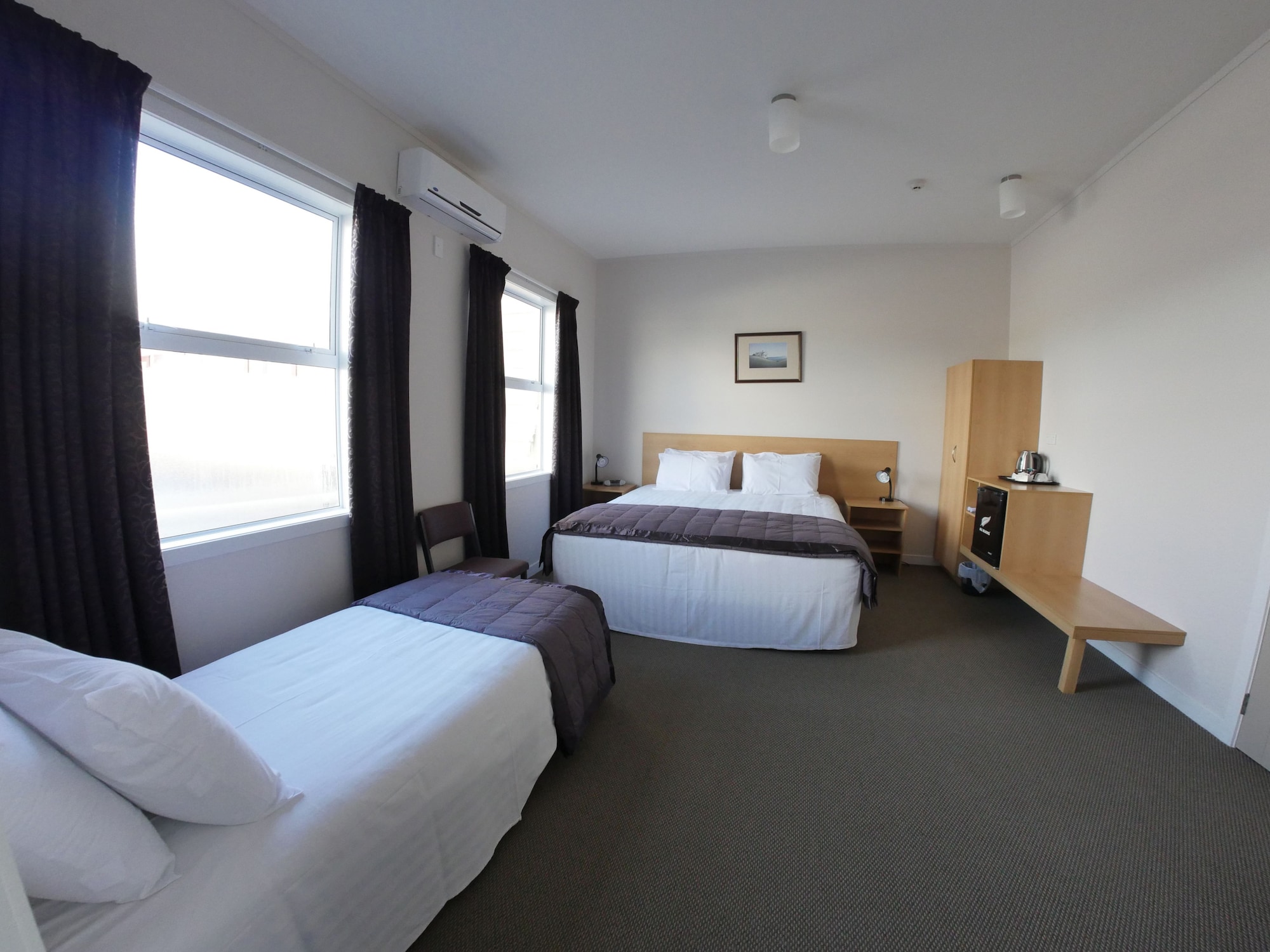 ROOM, TRIPLE