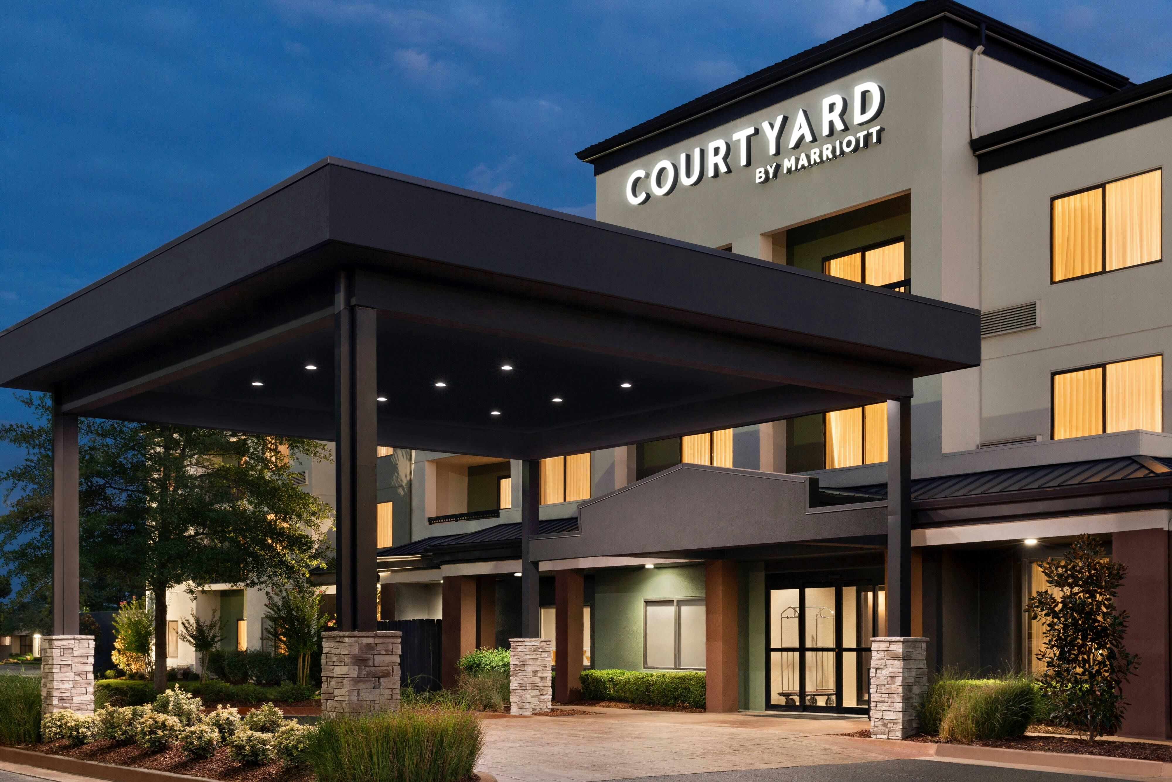 Courtyard Tulsa Central 1/25