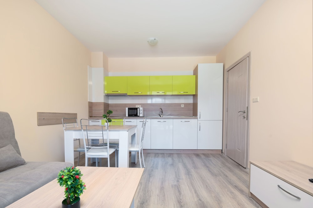 Apollon Apartments 3/41