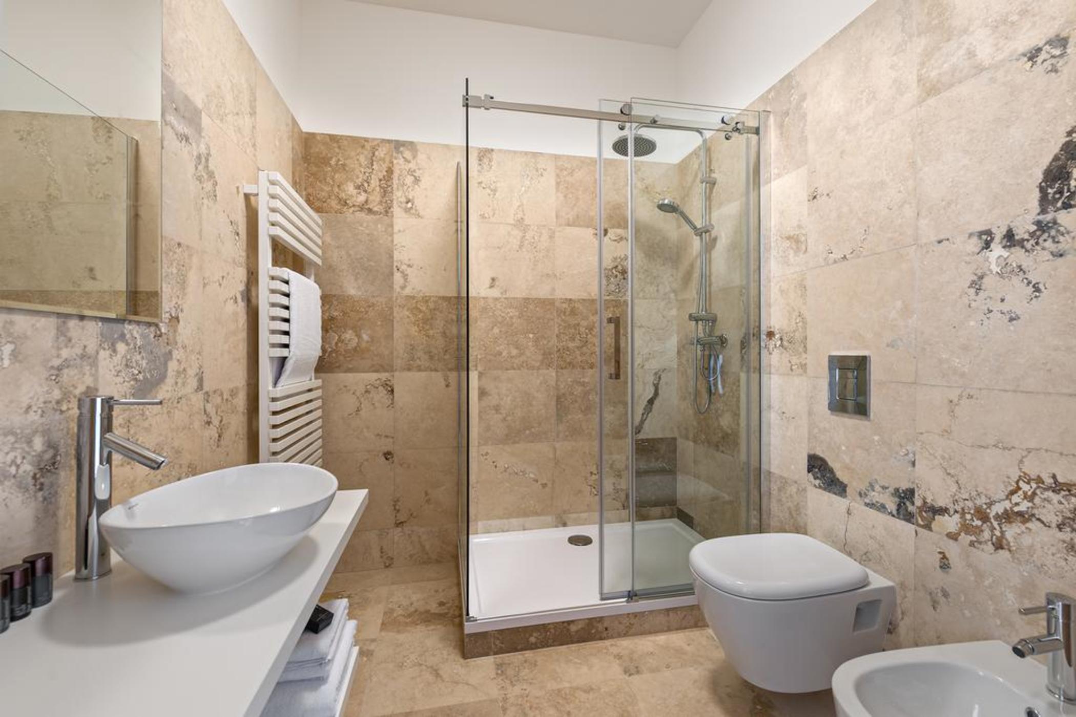 limehome Prague Halkova 28/32