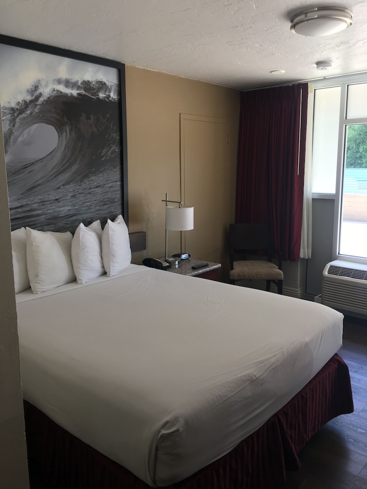 Kings Inn Anaheim 15/62