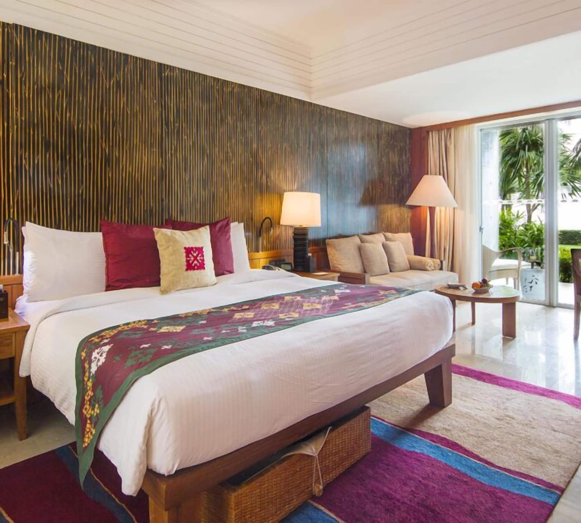 Ocean Breeze, Pavilion, King Bed