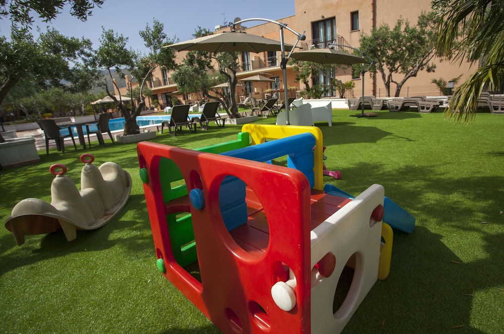 Hotel Achibea 38/50