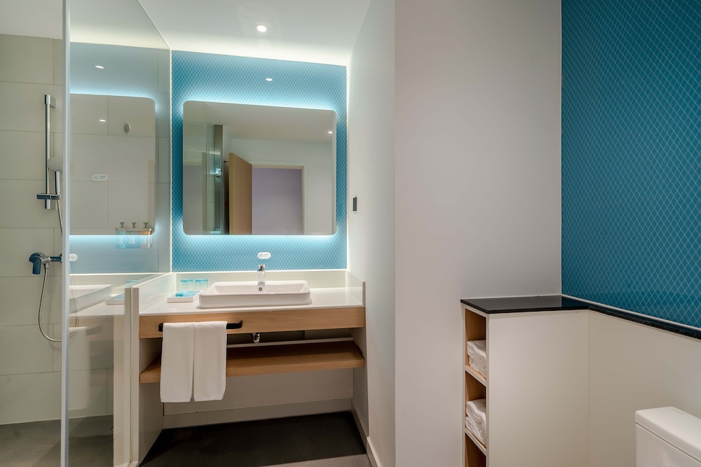 Holiday Inn Express Jinan Airport Zone 18/42