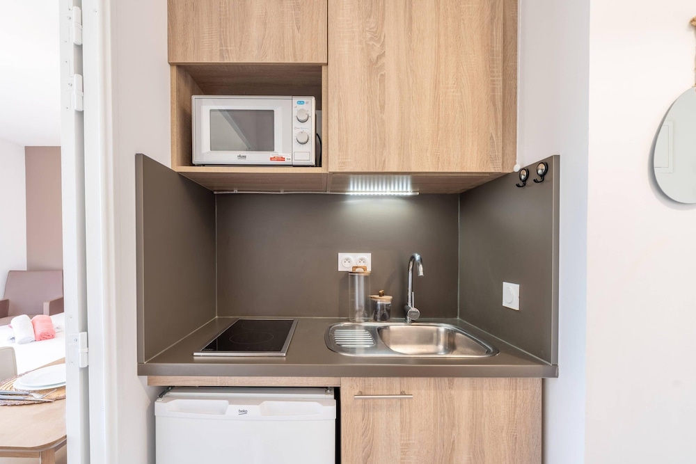 Quality Aparthotel Lyon L'Isle-dAbeau 31/32