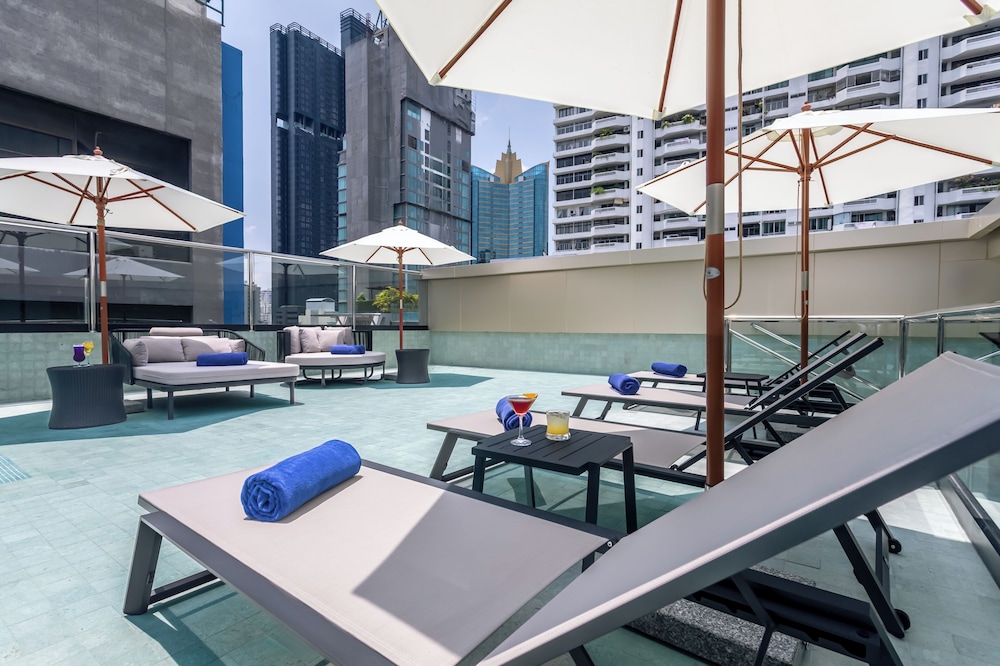 Court Wing Hotel Sukhumvit Bangkok 49/54
