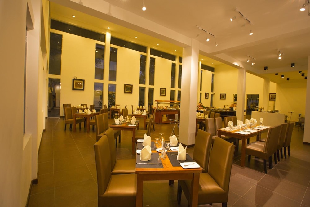 Grand Tamarind Lake Hotel 42/57